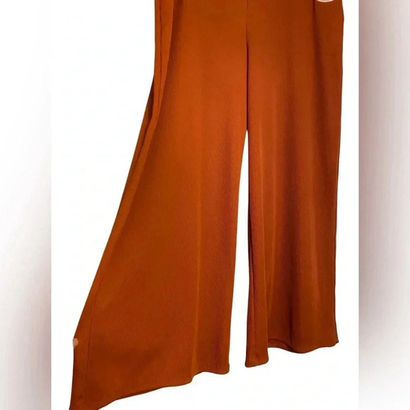 Nike Women's Orange Wide-Leg Pants - Picture 4 of 7